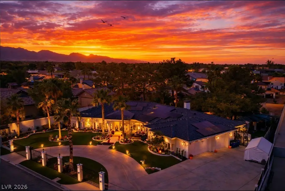 7360 Darby Avenue, Las Vegas, NV 89117 - #1