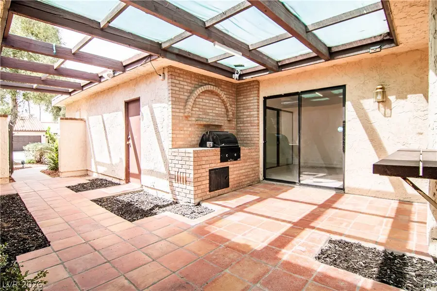 3140 Pradera Circle, Las Vegas, NV 89121 - #3