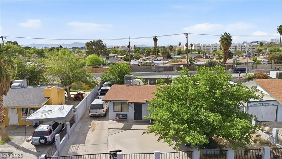 2704 Brady Avenue, Las Vegas, NV 89101 - #2