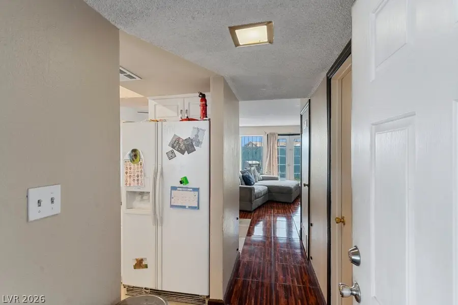 4060 Gold Coast Drive, Las Vegas, NV 89121 - #3