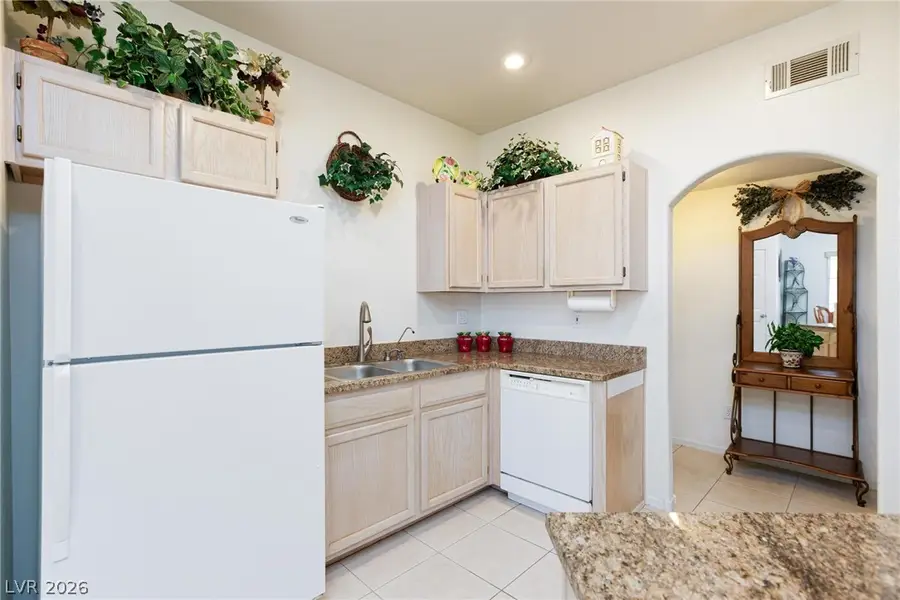 6480 Annie Oakley Drive #511, Las Vegas, NV 89120 - #3
