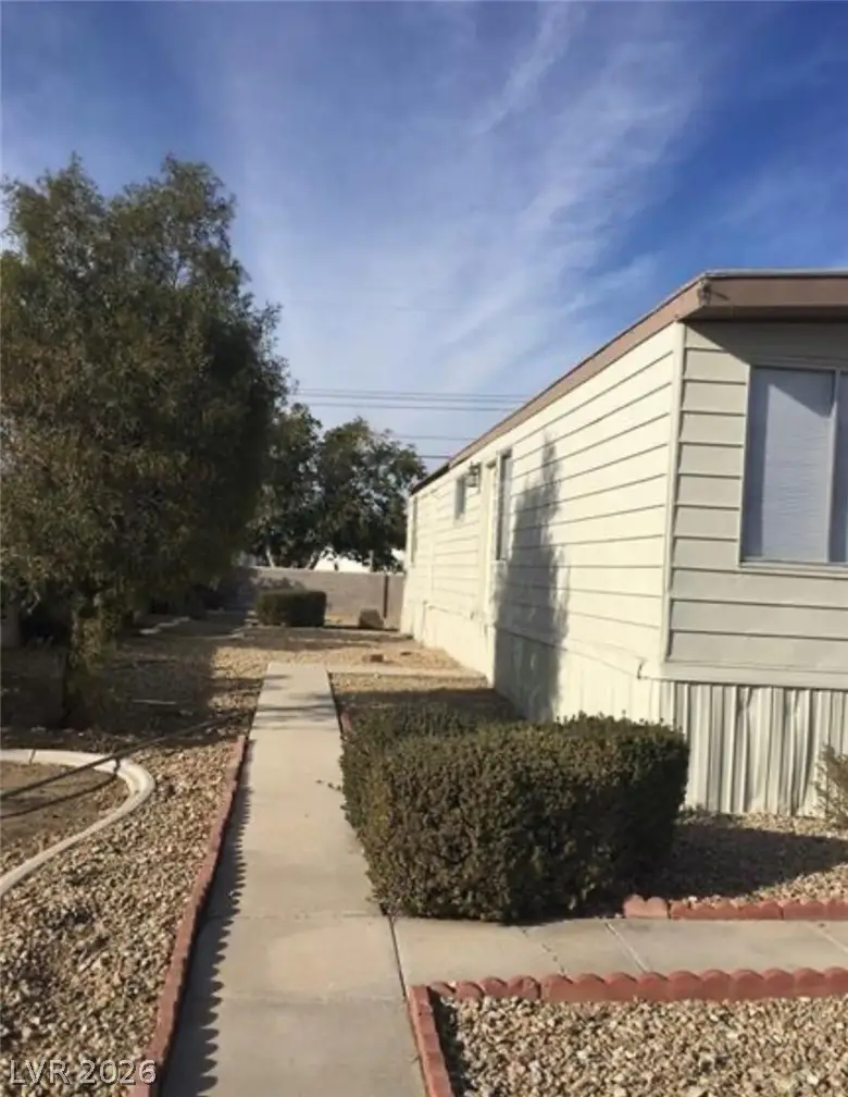 6080 Great Smoky Avenue, Las Vegas, NV 89156 - #3