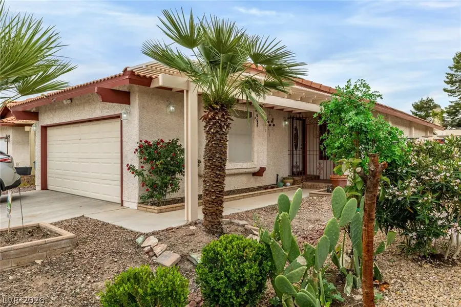 6433 Pearcrest Road, Las Vegas, NV 89108 - #2