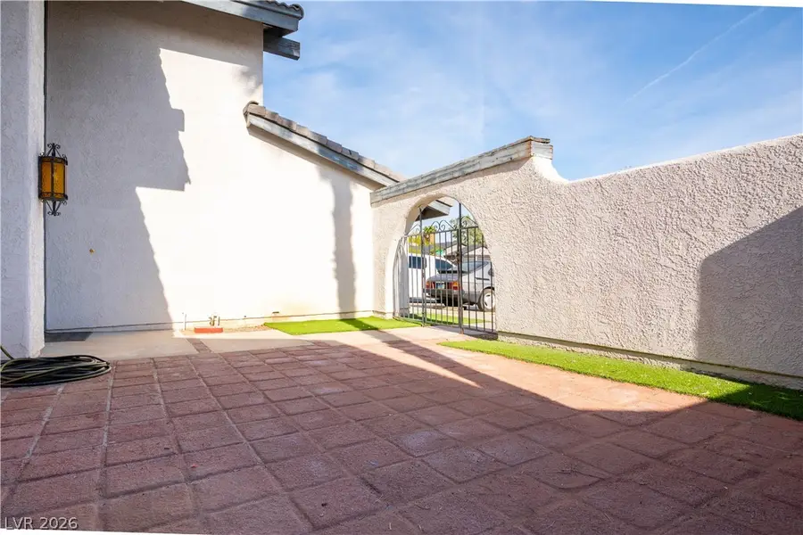 6333 Obannon Drive, Las Vegas, NV 89146 - #3