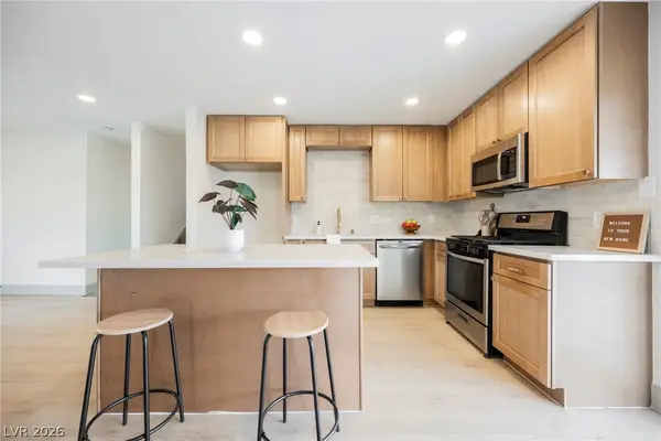 308 Duke Circle, Las Vegas, NV 89107