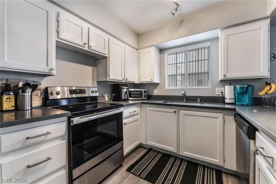 2725 S Nellis Boulevard #2027, Las Vegas, NV 89121 - #2