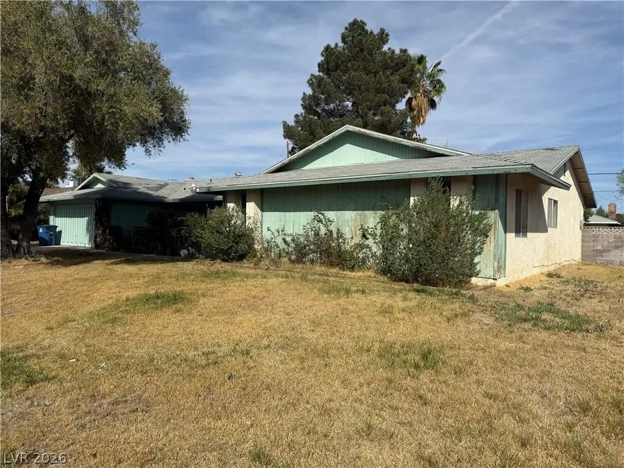 1904 Stonehaven Drive, Las Vegas, NV 89108 - #2