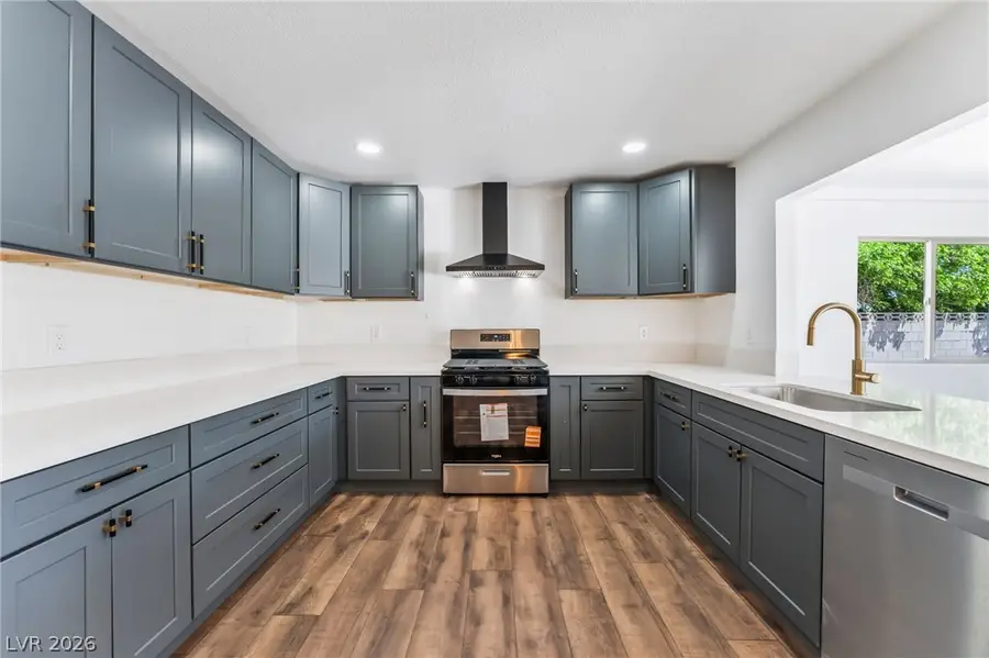 2740 Searles Avenue, Las Vegas, NV 89101 - #2