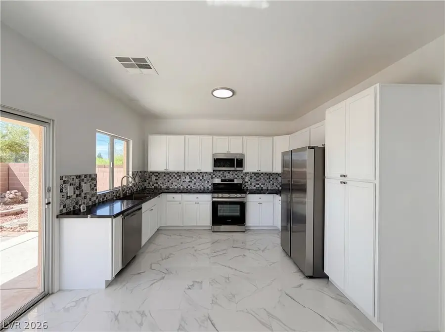 1213 Malibu Sands Avenue, North Las Vegas, NV 89086 - #2