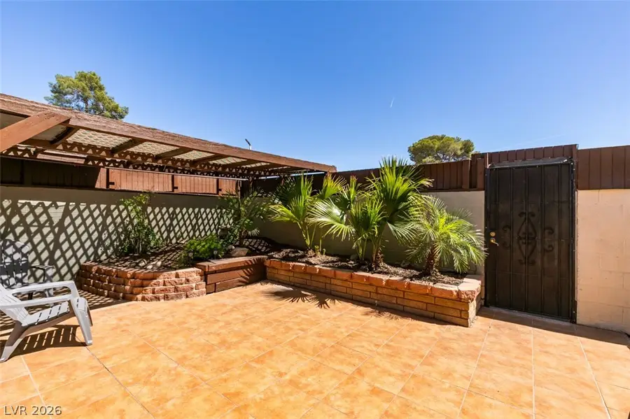 2458 Paradise Village Way, Las Vegas, NV 89120 - #3