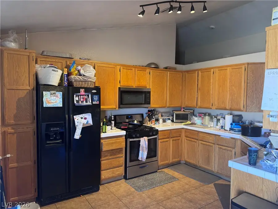 681 W Pacific Avenue, Henderson, NV 89002 - #2