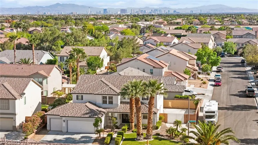 5601 Rocky Ravine Avenue, Las Vegas, NV 89131 - #3