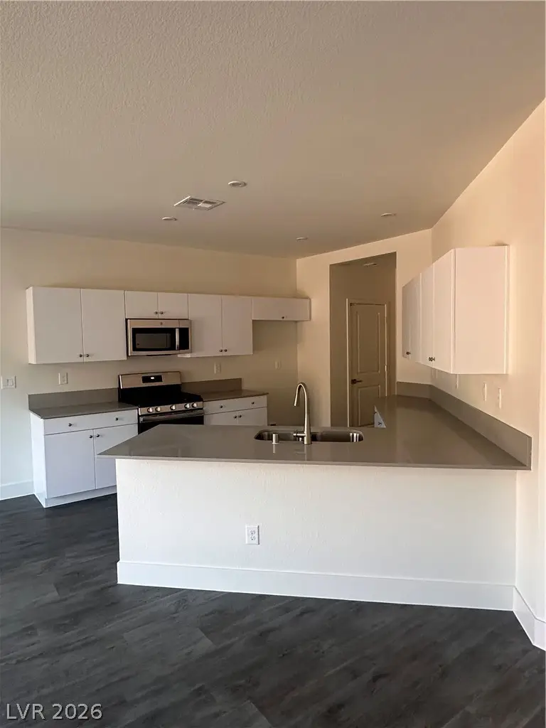 2468 Tom Collins Drive, Las Vegas, NV 89169 - #2