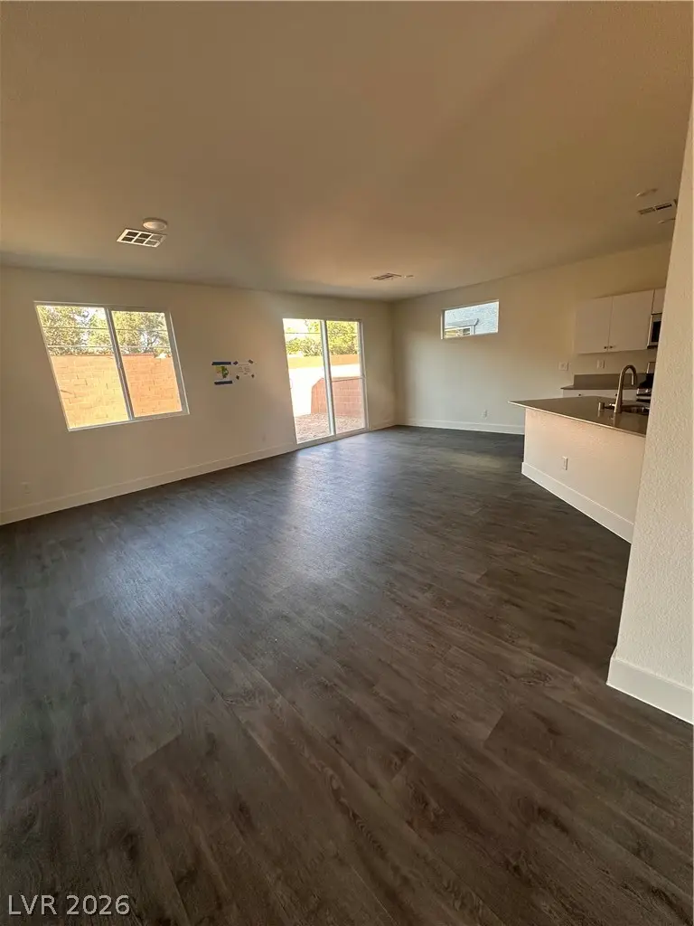 2468 Tom Collins Drive, Las Vegas, NV 89169 - #3