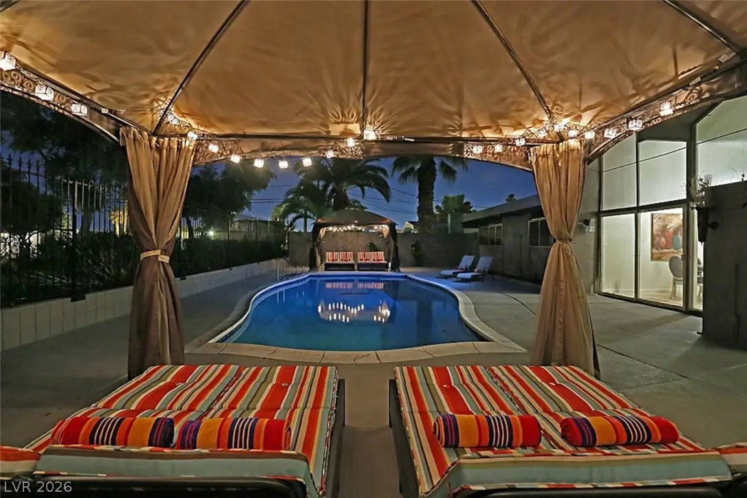 3538 Pueblo Way, Las Vegas, NV 89169 - #1