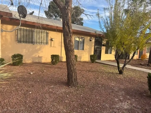 3942 Palos Verdes Street, Las Vegas, NV 89119 - #3