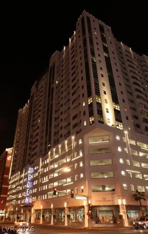 150 Las Vegas Boulevard #1807, Las Vegas, NV 89101
