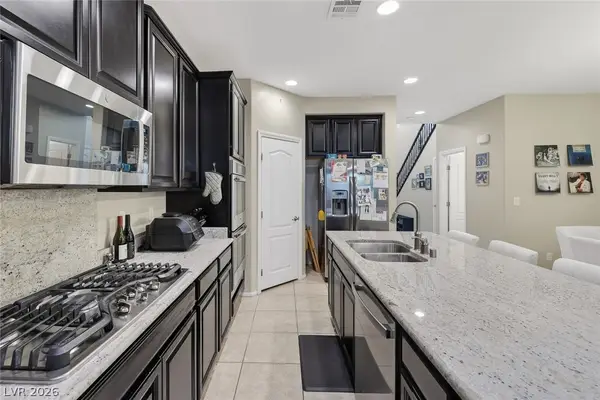 10615 College Hill Avenue, Las Vegas, NV 89166