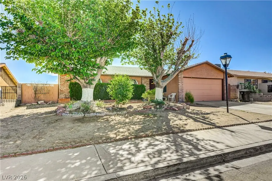 704 Willow Avenue, Henderson, NV 89002 - #2