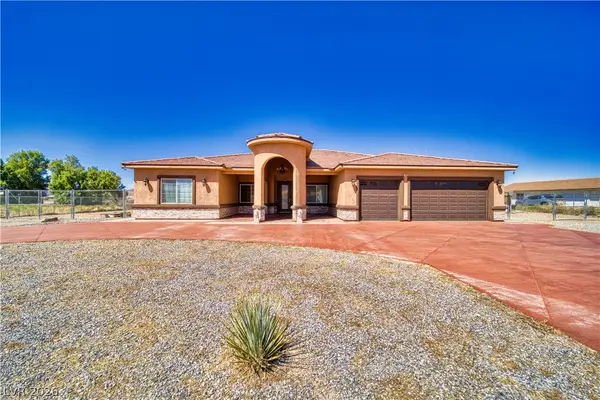 2890 Oakleaf Avenue, Pahrump, NV 89048