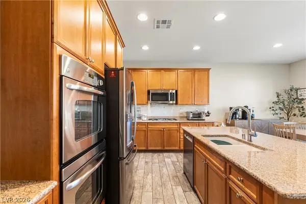 8213 Dragonfly Bush Court, North Las Vegas, NV 89085