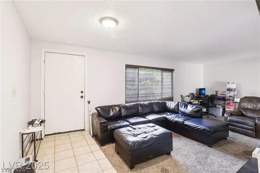 3233 Kinsale Court, Las Vegas, NV 89121 - #2