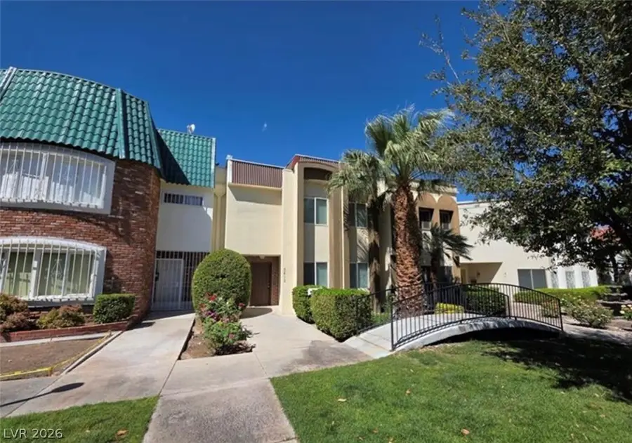 3412 Townhouse Drive, Las Vegas, NV 89121 - #2