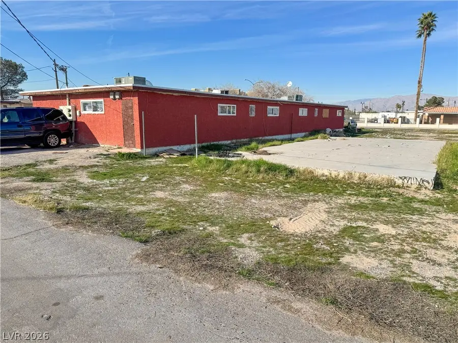 705 W Monroe Avenue, Las Vegas, NV 89106 - #3