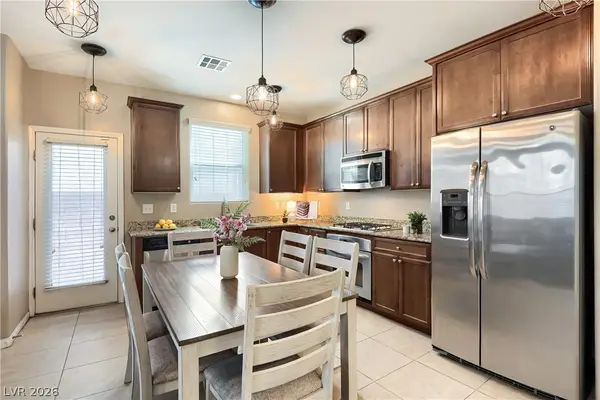 10623 Seasonable Drive, Las Vegas, NV 89129