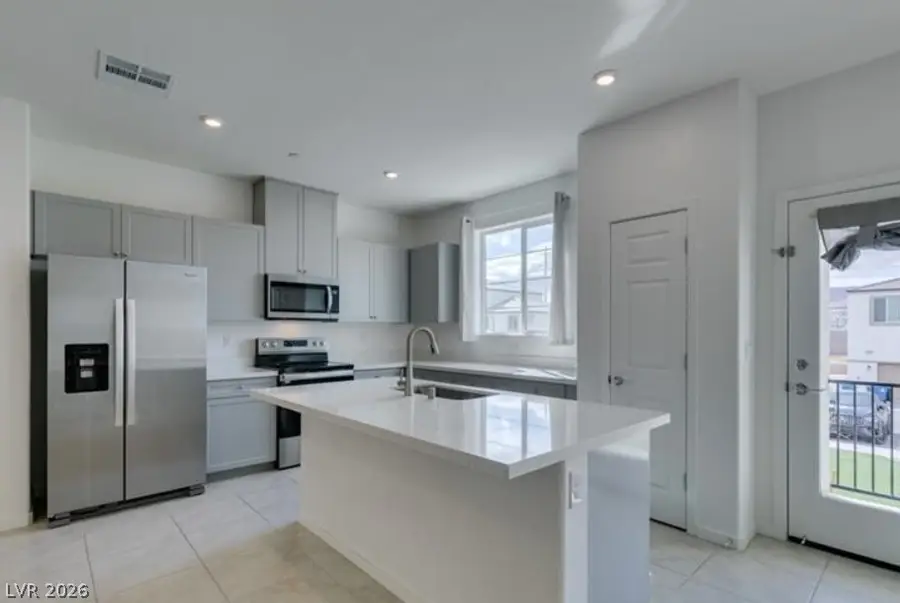 5639 Beguiling Falls Street, Las Vegas, NV 89148 - #3