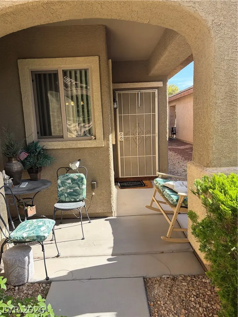 6131 Saddle Horse Avenue, Las Vegas, NV 89122 - #3