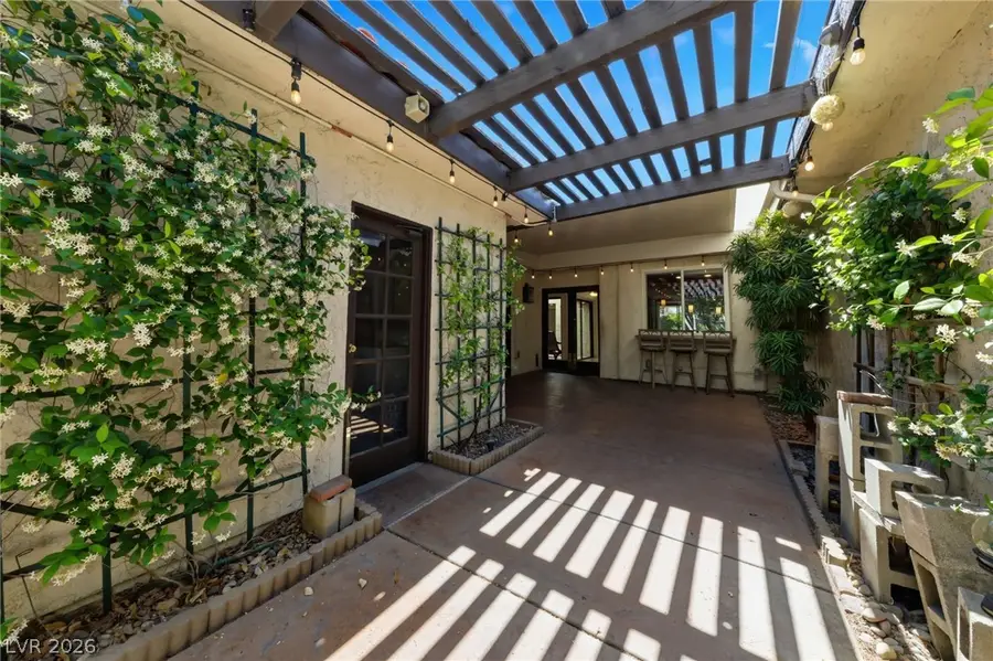 2577 Palmera Circle, Las Vegas, NV 89121 - #3