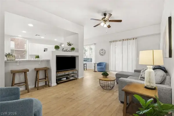 43 E Agate Avenue #209, Las Vegas, NV 89123