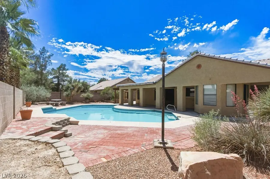 3724 Fox Glen Parkway, Las Vegas, NV 89108 - #2