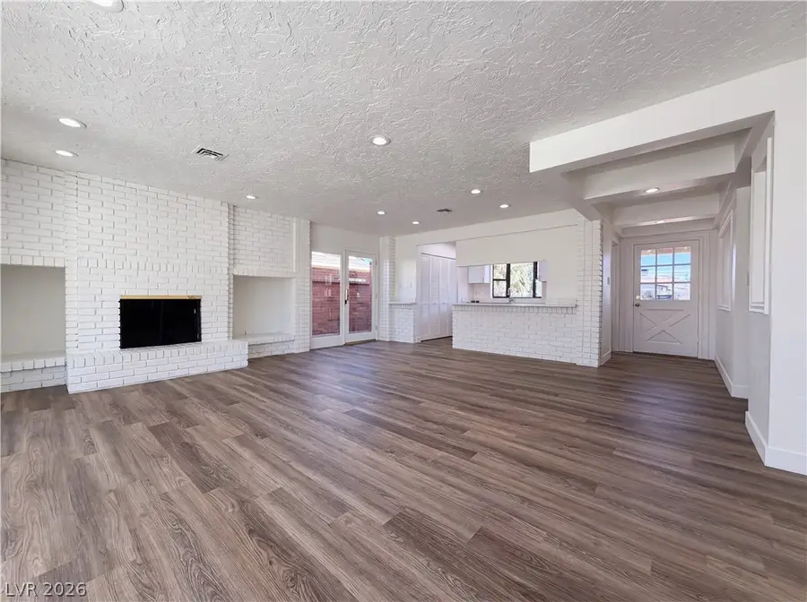 3800 El Portal Avenue, Las Vegas, NV 89102 - #3