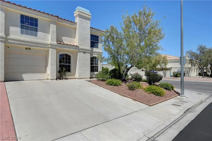 8012 Lisa Dawn Avenue, Las Vegas, NV 89147 - #3