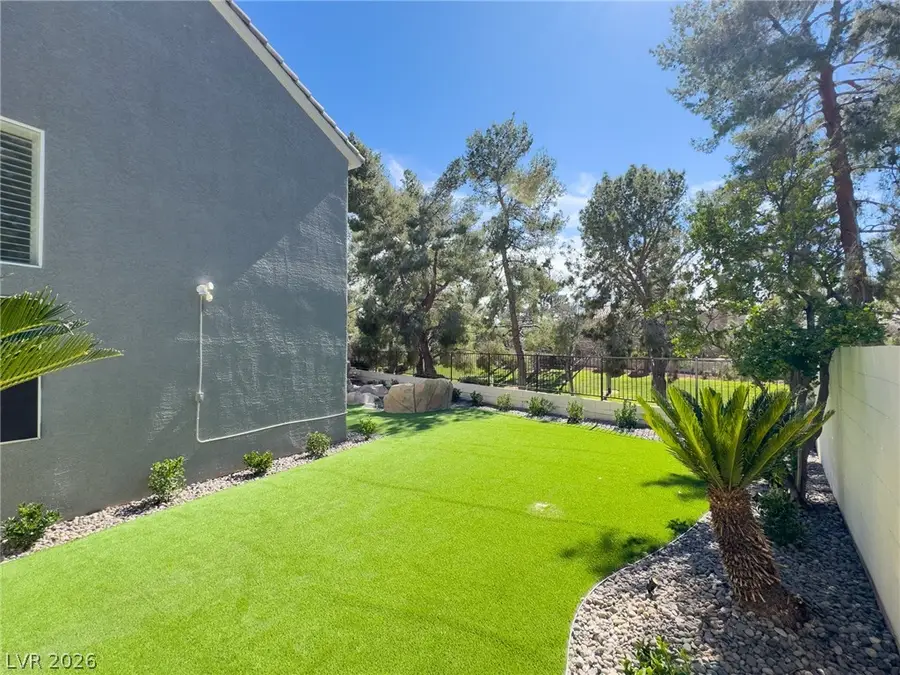 9705 Floweret Avenue, Las Vegas, NV 89117 - #3