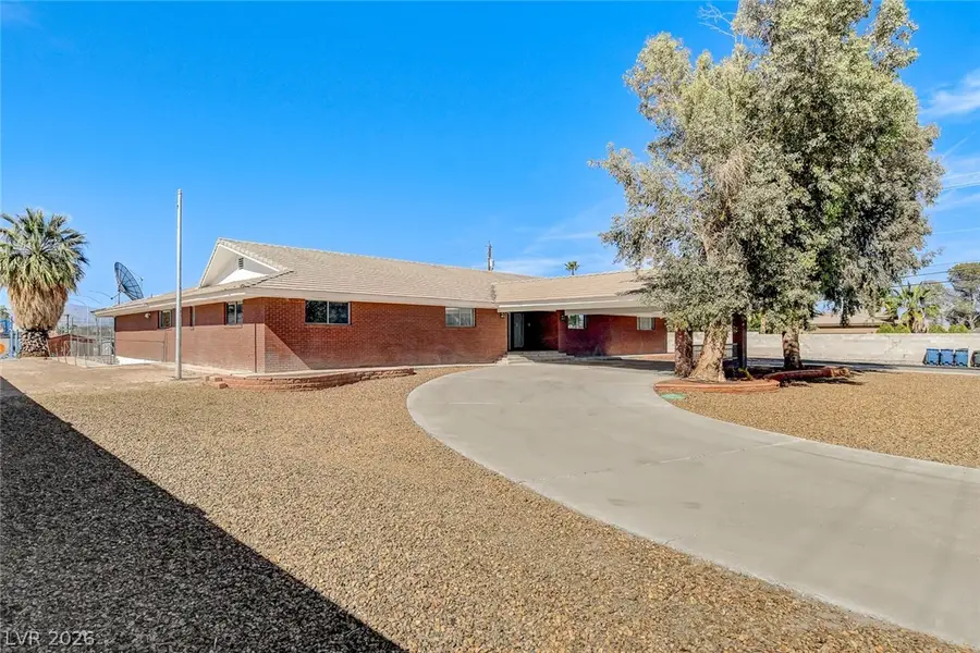 5600 Del Rey Avenue, Las Vegas, NV 89146 - #3