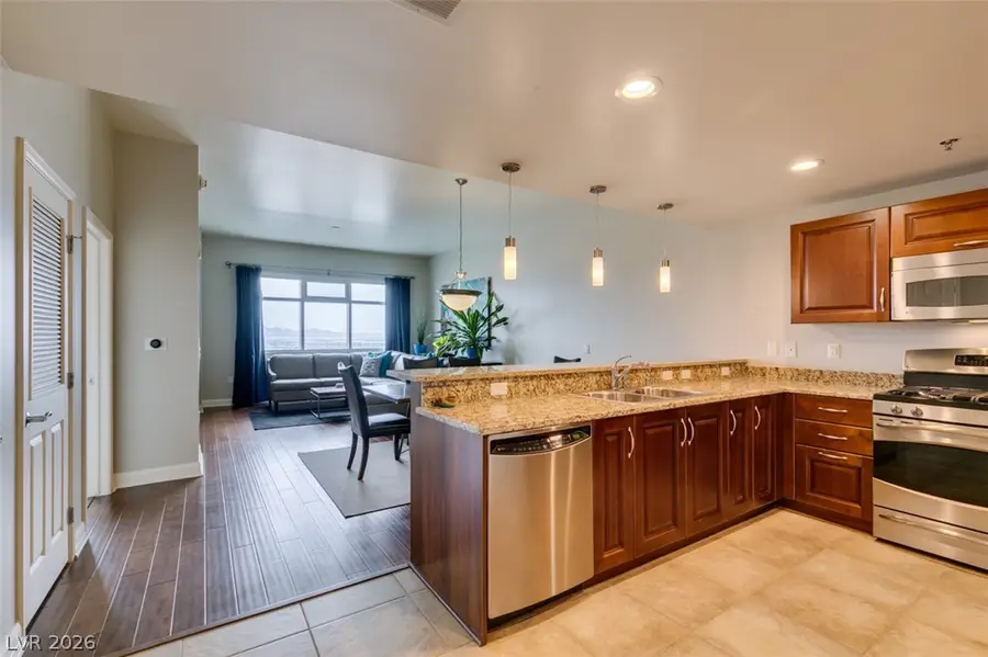150 Las Vegas Boulevard #2115, Las Vegas, NV 89101 - #2