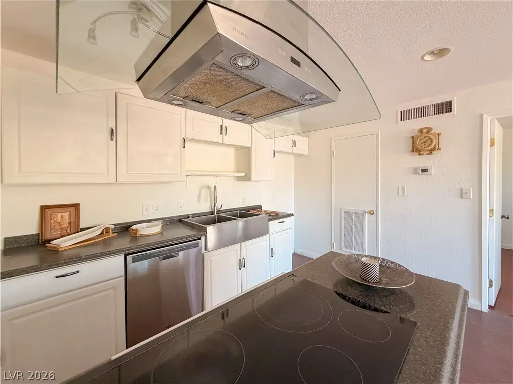 3712 Royal Crest Street #14, Las Vegas, NV 89119 - #1