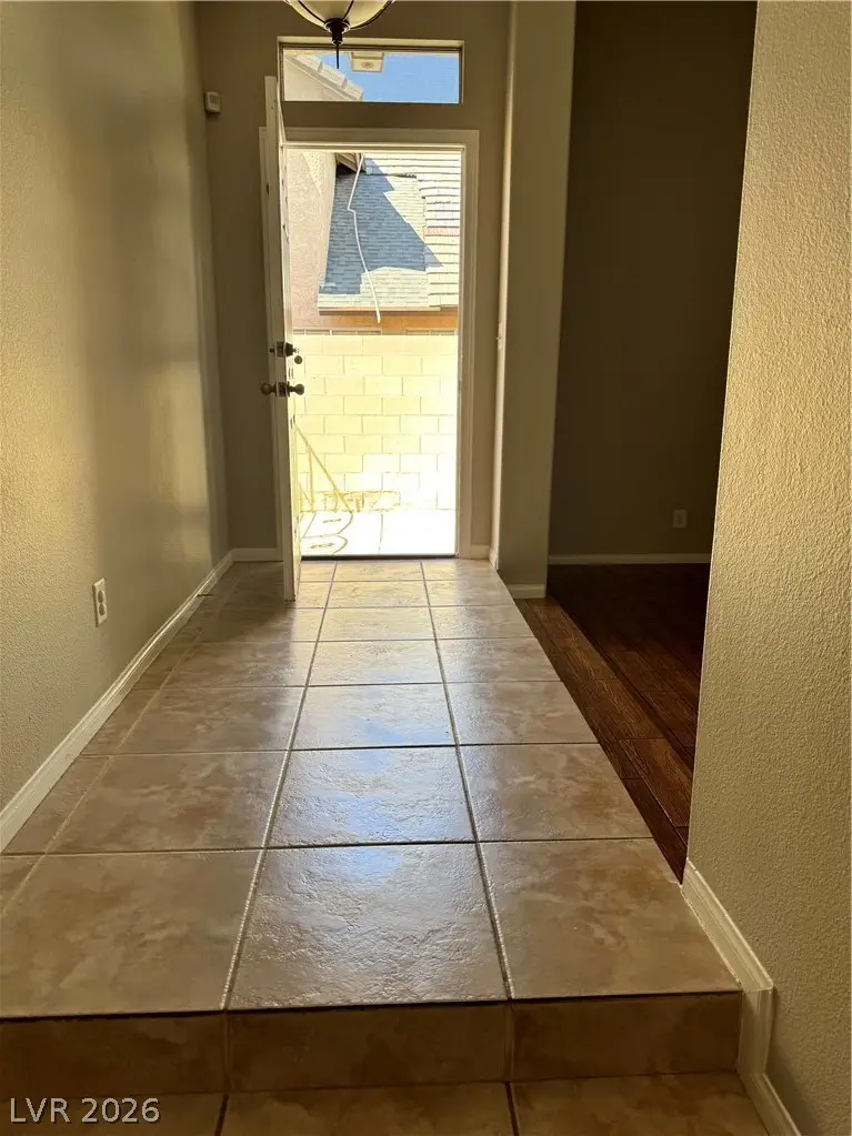 3328 Buffalo Narrows Circle, Las Vegas, NV 89129 - #3