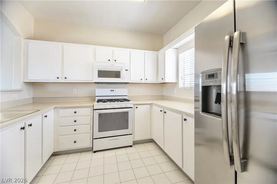 1900 N Torrey Pines Drive #201, Las Vegas, NV 89108 - #2