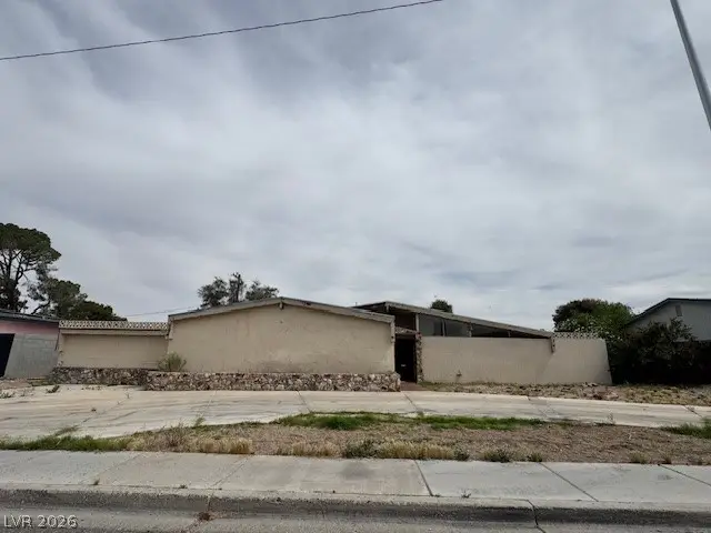 3530 Spencer Street, Las Vegas, NV 89169 - #1