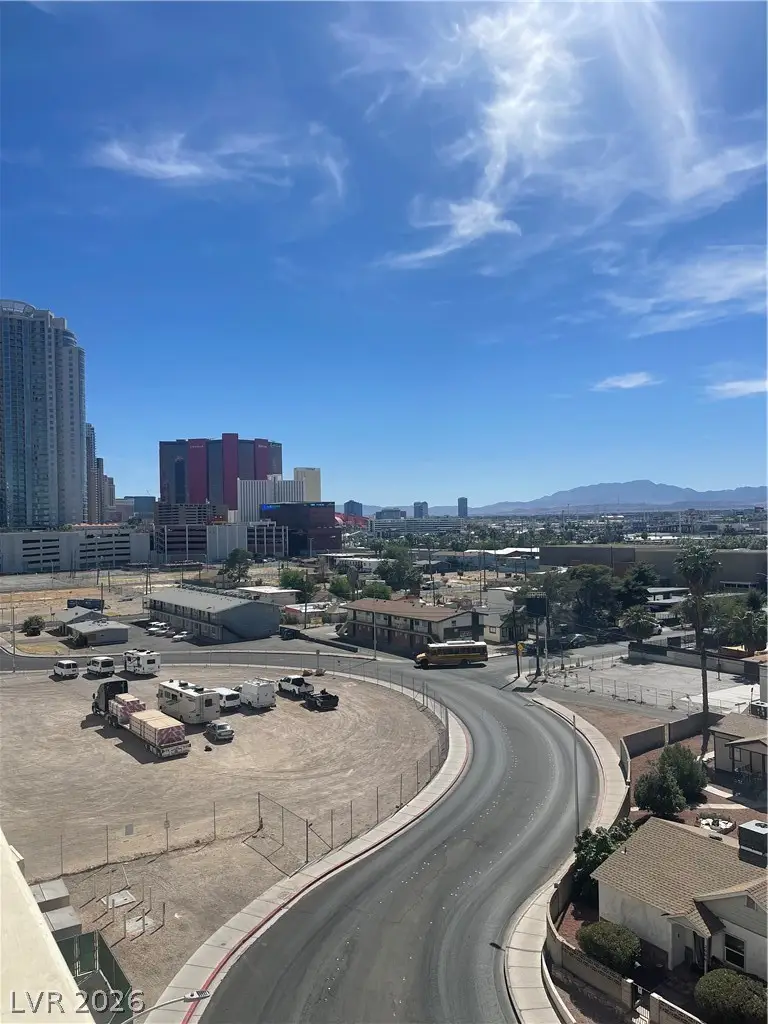 227 W Saint Louis Avenue, Las Vegas, NV 89102 - #3