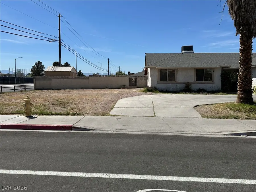 900 N Sandhill Road, Las Vegas, NV 89110 - #3