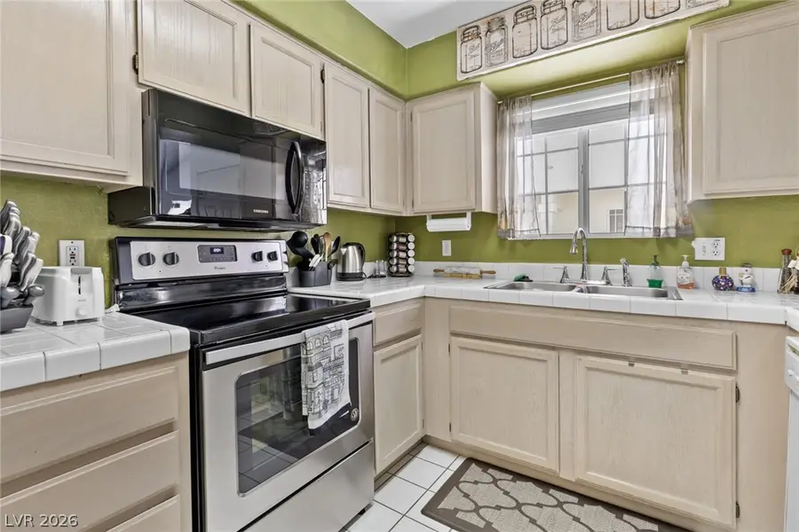 2725 S Nellis Boulevard #2137, Las Vegas, NV 89121 - #3