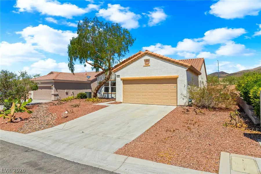 2250 Sandstone Cliffs Drive, Henderson, NV 89044 - #2