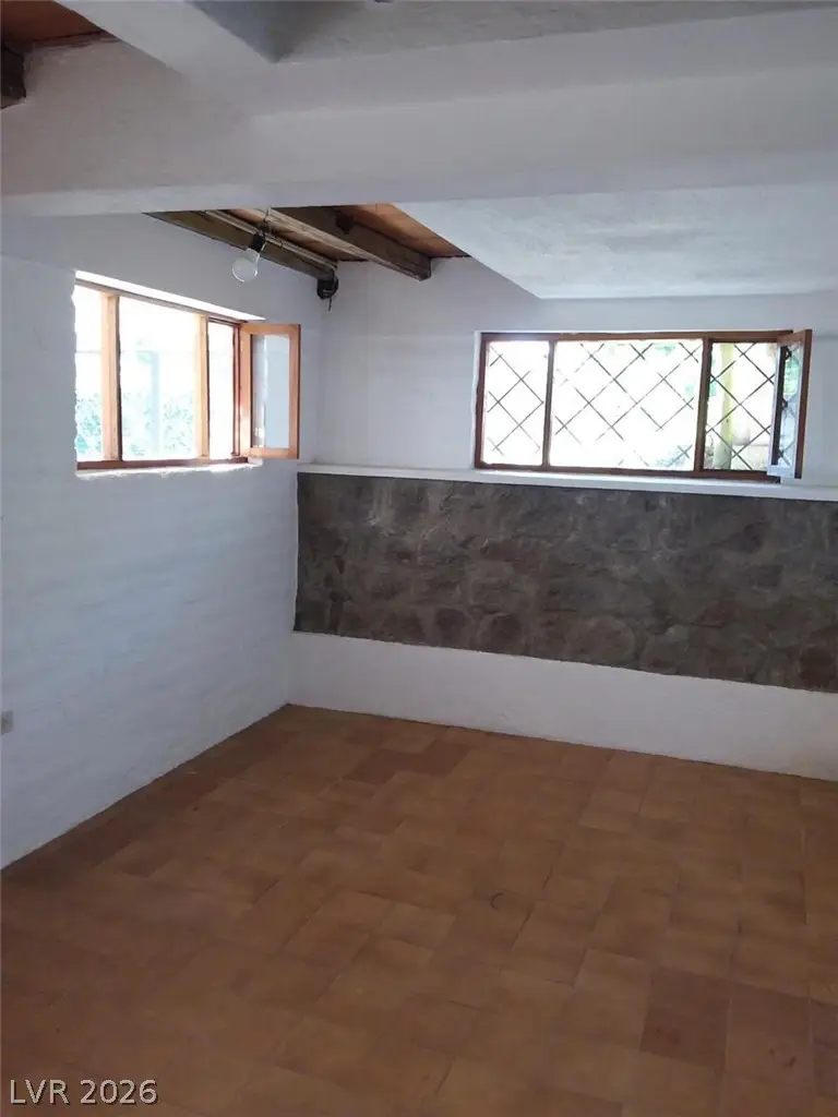 970 La.rabija, Newlin, OS 17090 - #3