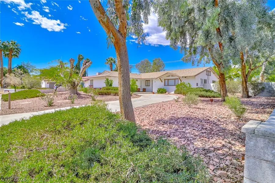 1517 Bryn Mawr Avenue, Las Vegas, NV 89102 - #3