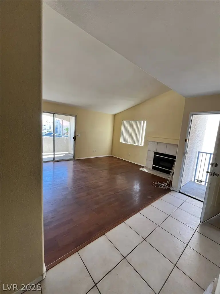2725 S Nellis Boulevard #2060, Las Vegas, NV 89121 - #3